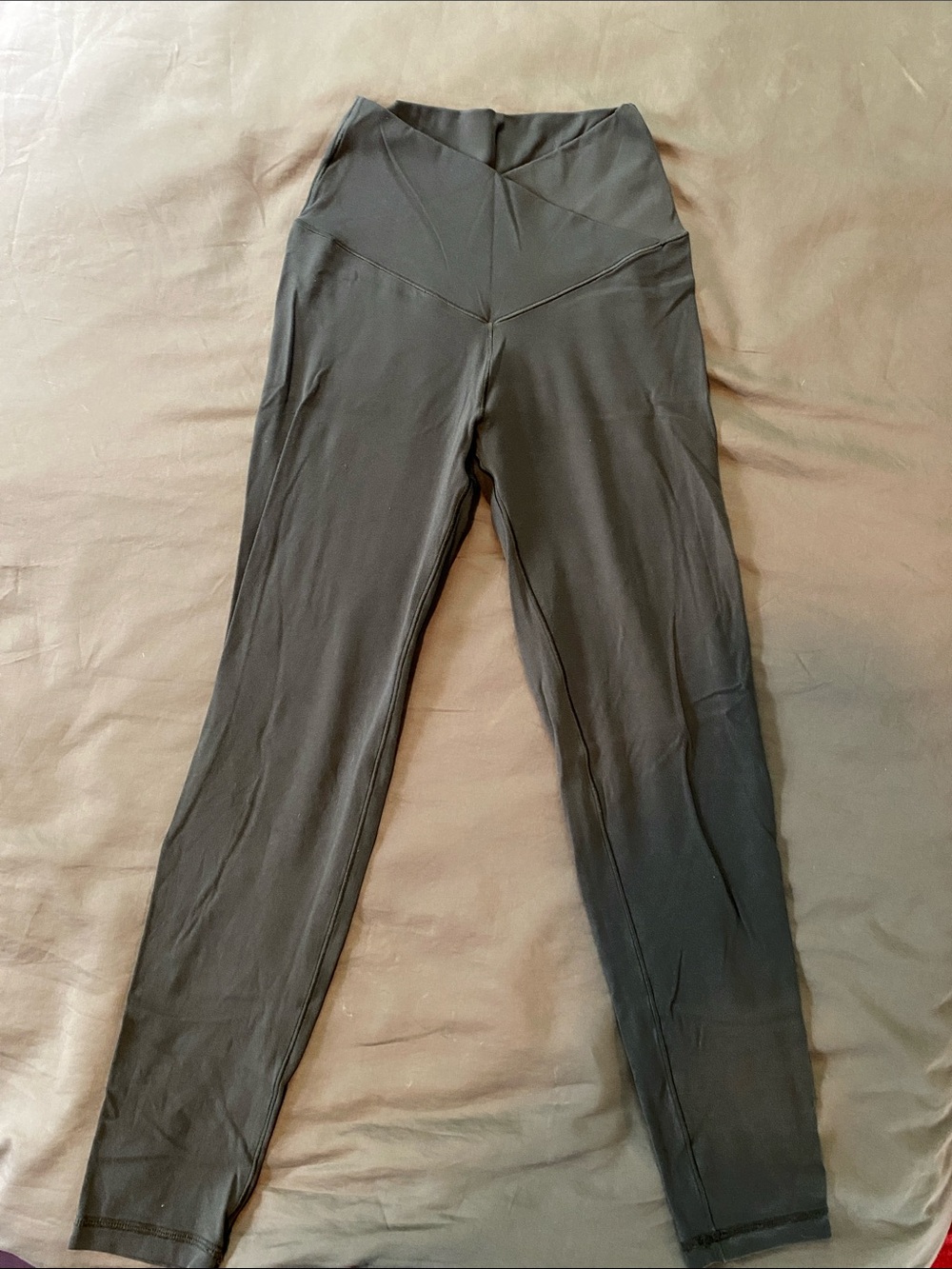Aerie 7/8 length - High-Rise Gray V-Seam Leggings